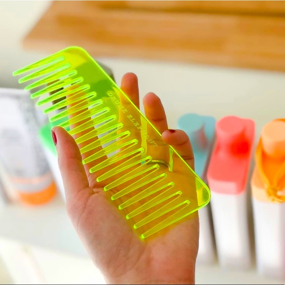 ✨NEW! Drunk Elephant Head to Toe Comb✨